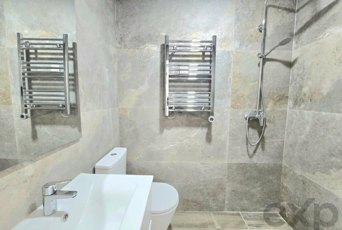 Three-bedroom villa with two-bedroom annexe, pool and countryside views in Carvoeiro, photo 81