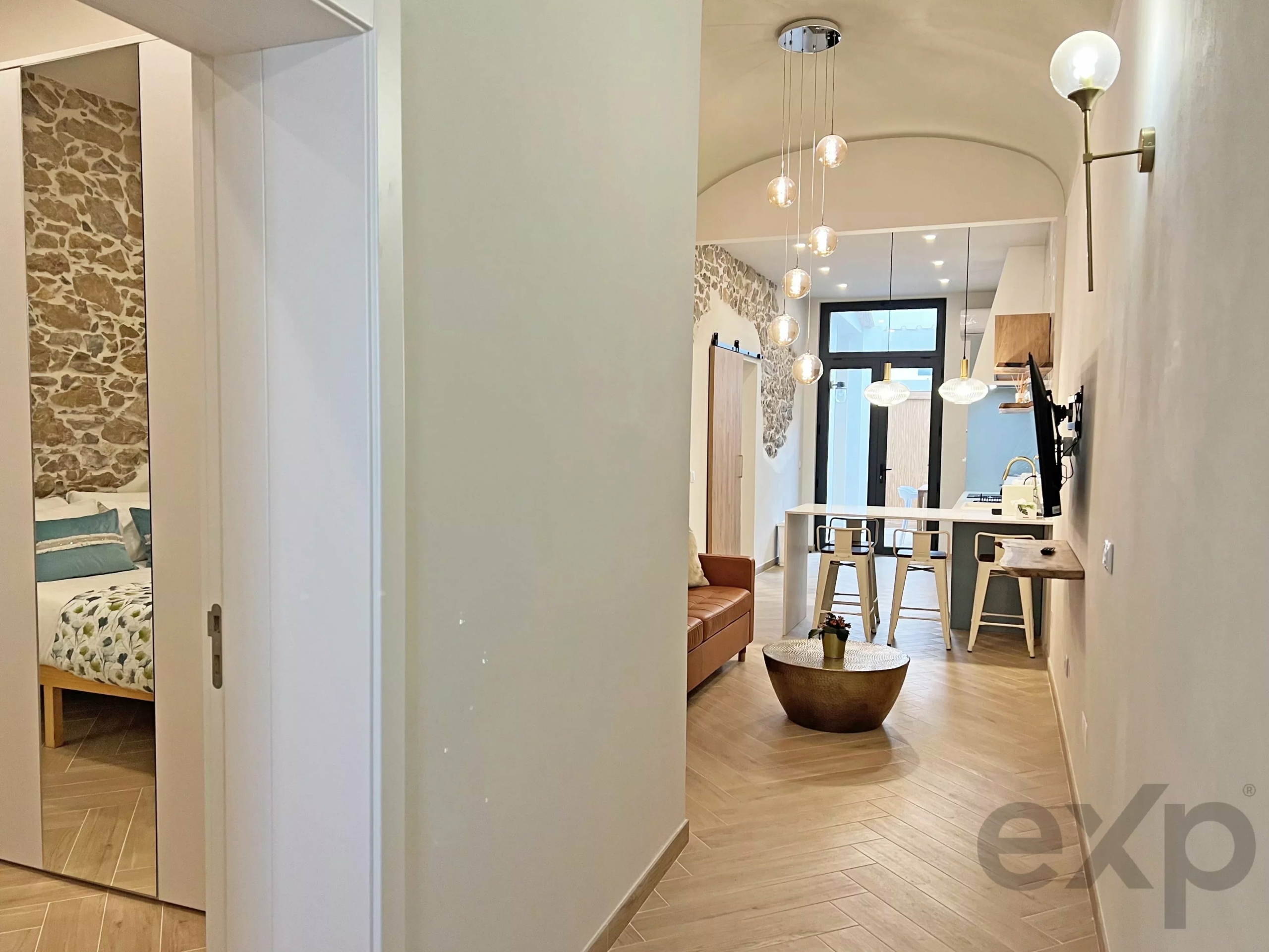 Investment Opportunity: Property with an Annual Income of €22,000 in Fuseta