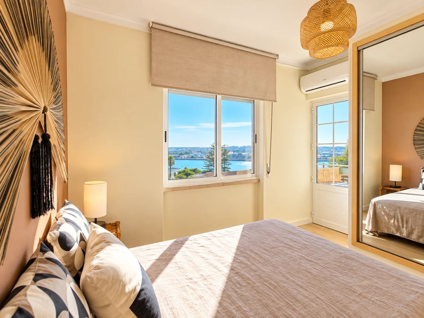 Apartment T3, Panoramic River View.