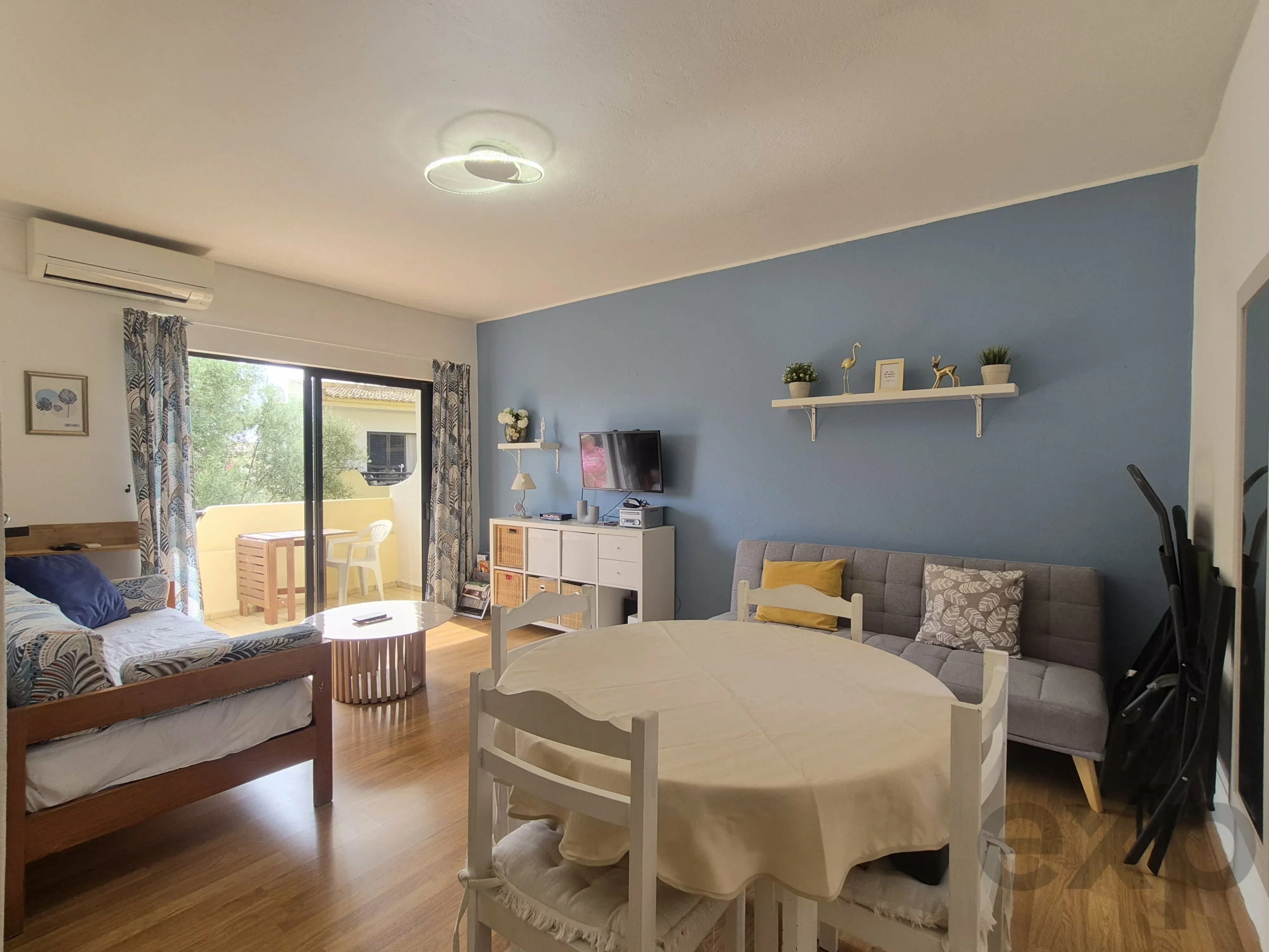 Bright south-facing one-bedroom apartment with balcony - Alvor