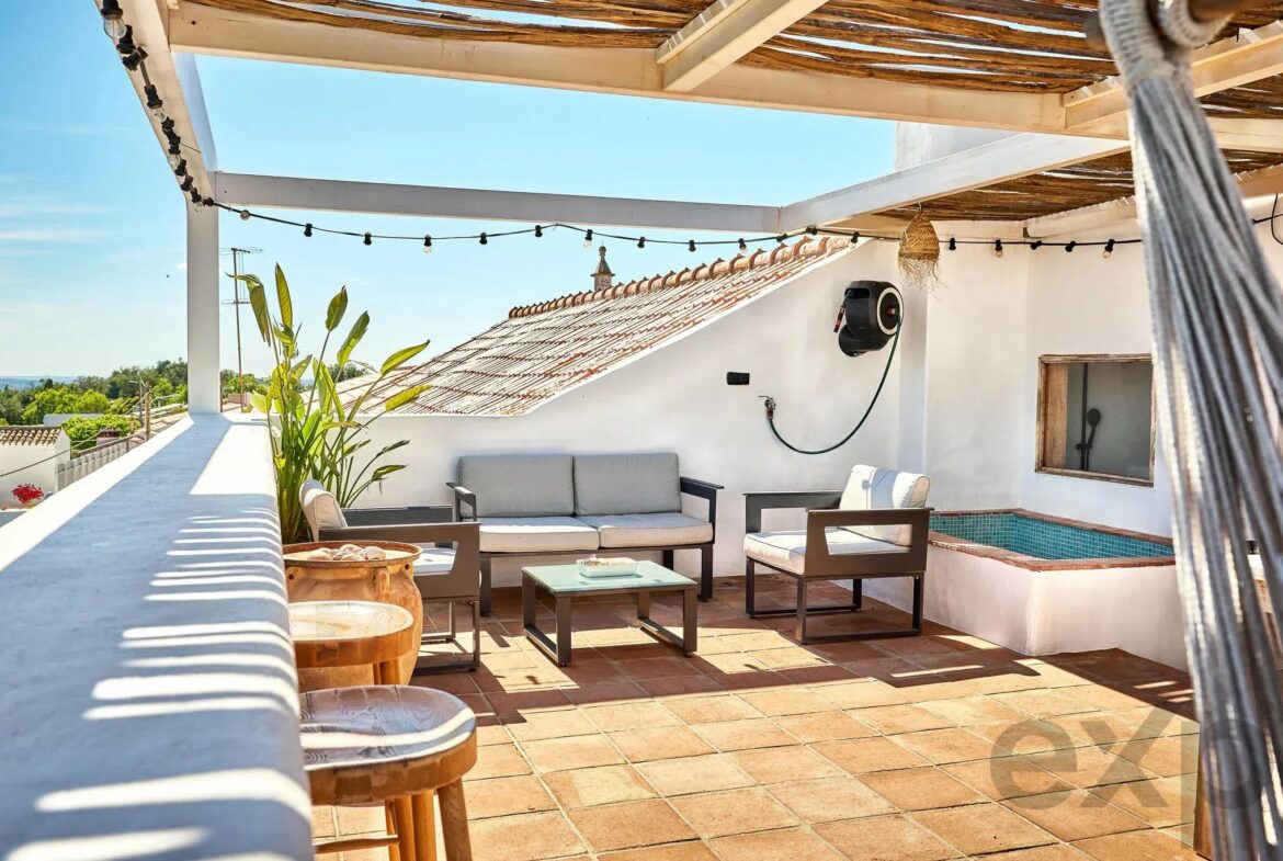 Renovated Village Townhouse with Rooftop Plunge Pool and Studio, near Silves, photo 23