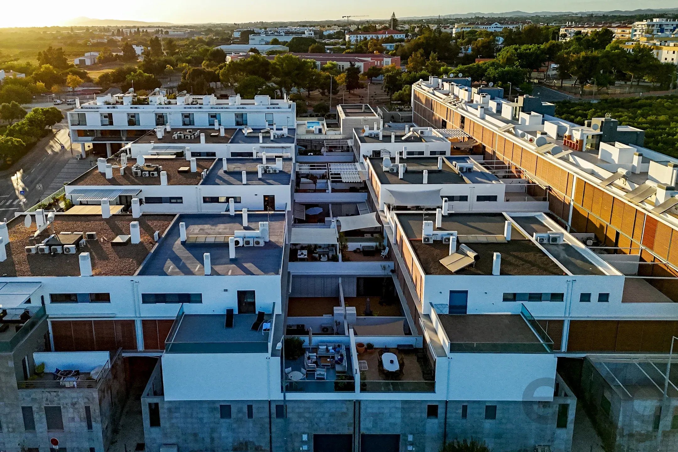 Contemporary 4-Bedroom Duplex with Terraces and Sea Views | Quinta da Foz, Tavira