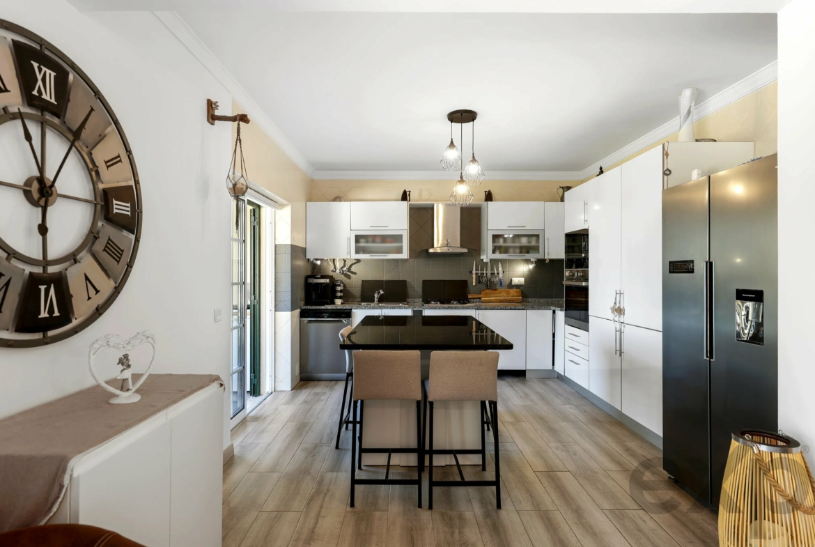 Elegant 3-bedroom semi-detached house with terraces. double garage and swimming pool - 300m from the new golf course and 1 km from the beaches of Ferragudo., photo 15