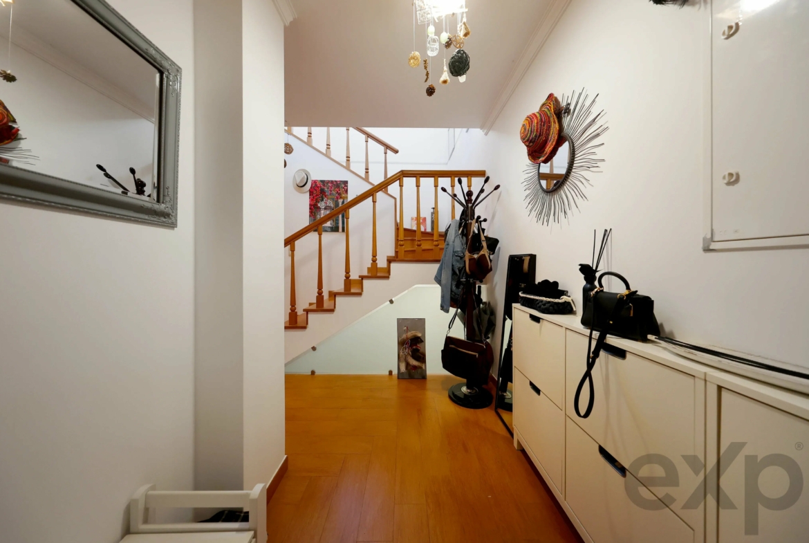 Elegant 3-bedroom semi-detached house with terraces. double garage and swimming pool - 300m from the new golf course and 1 km from the beaches of Ferragudo., photo 6