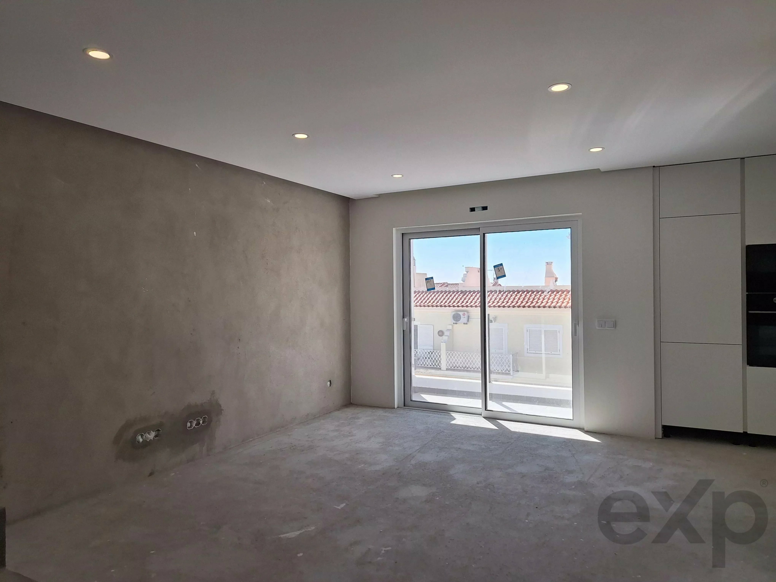 1-bedroom + 2-bedroom apartment for sale