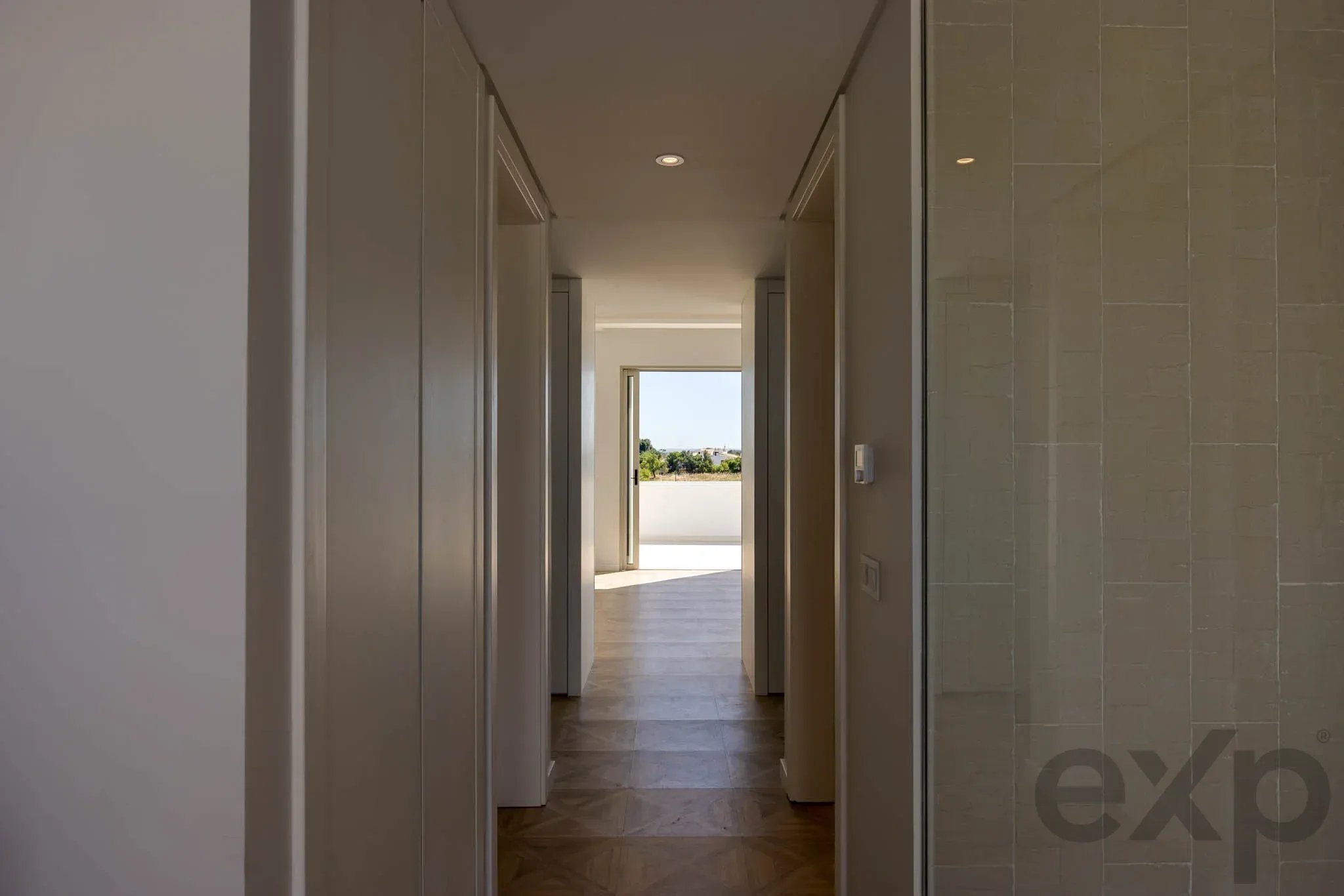 New 4-Bed Luxury Villa with Pool & Sauna, Lagos