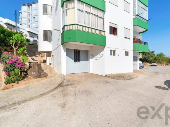 Portimão – 2 Bedroom with 65m² with large private garage