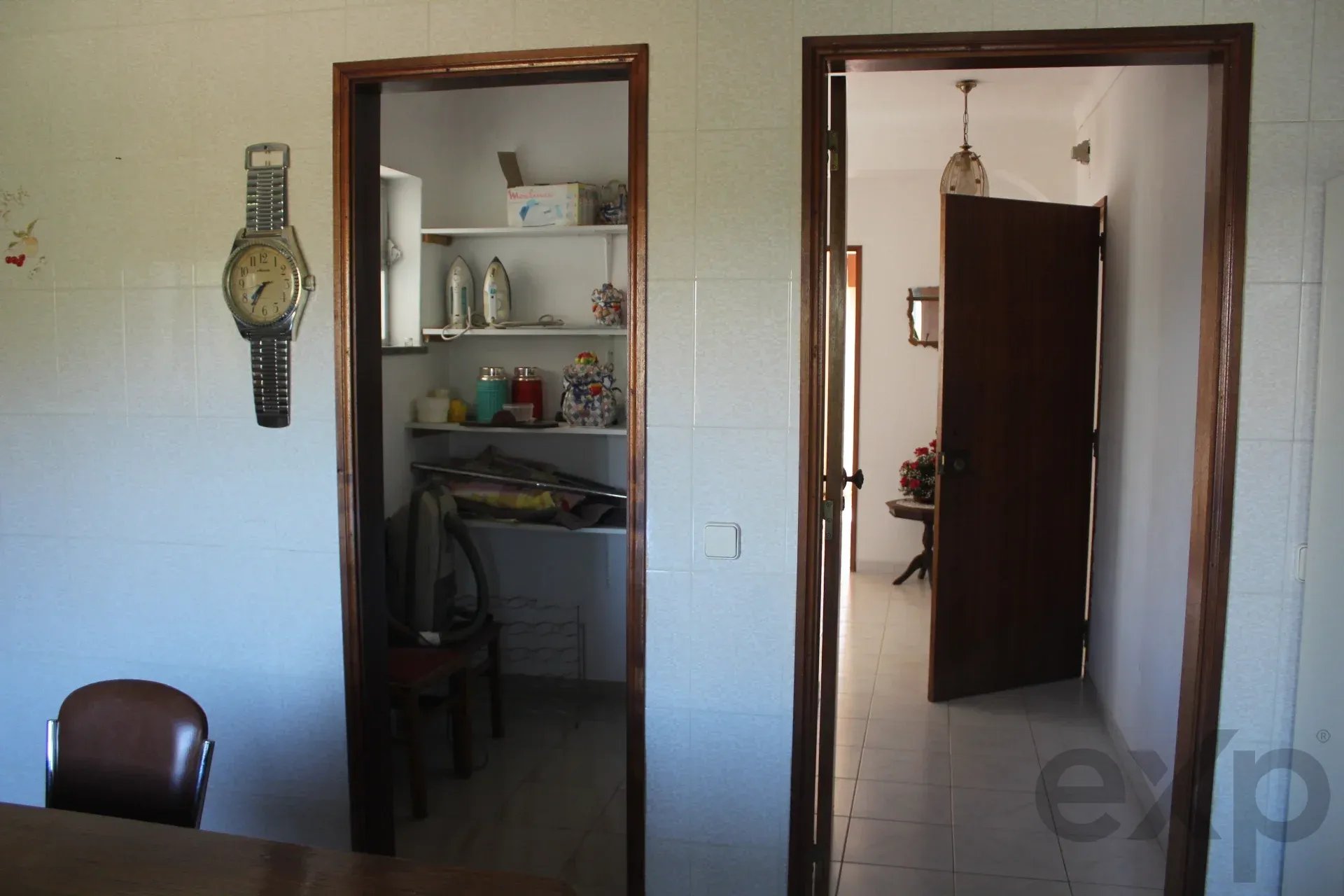 Two-Family House in Ferragudo - Charm, Space and Potential