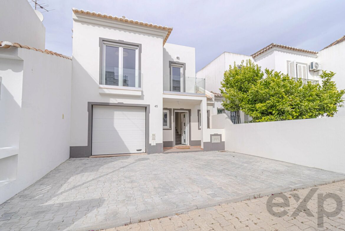 Modern 3-Bedroom Twin Villa in Tavira, photo 4