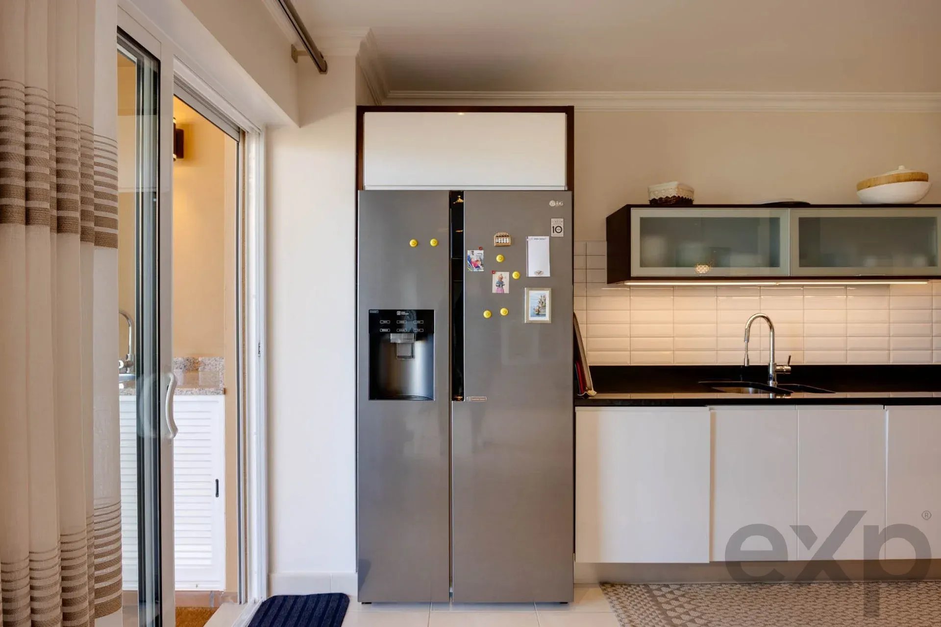 2-Bed with Private Rooftop & Indoor Pool, Lagos