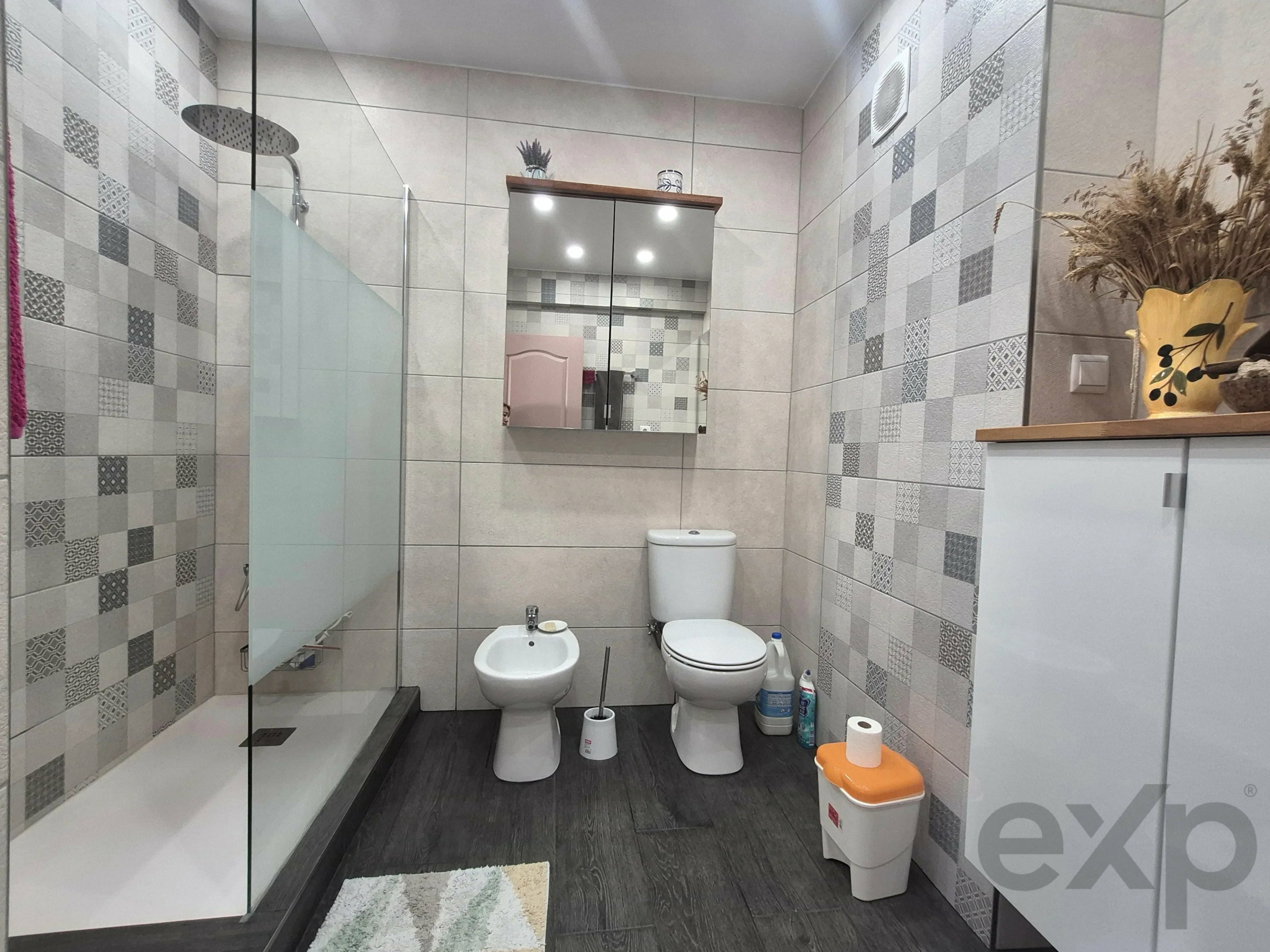 Fully renovated and furnished one-bedroom apartment in Alvor