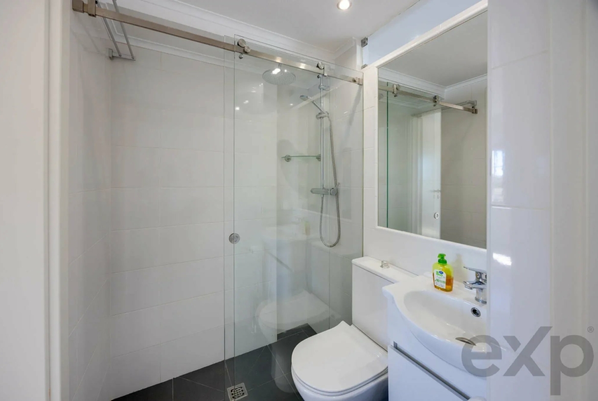 Refurbished T4 Villa, Pool and Guest Flat, Lagos, photo 34