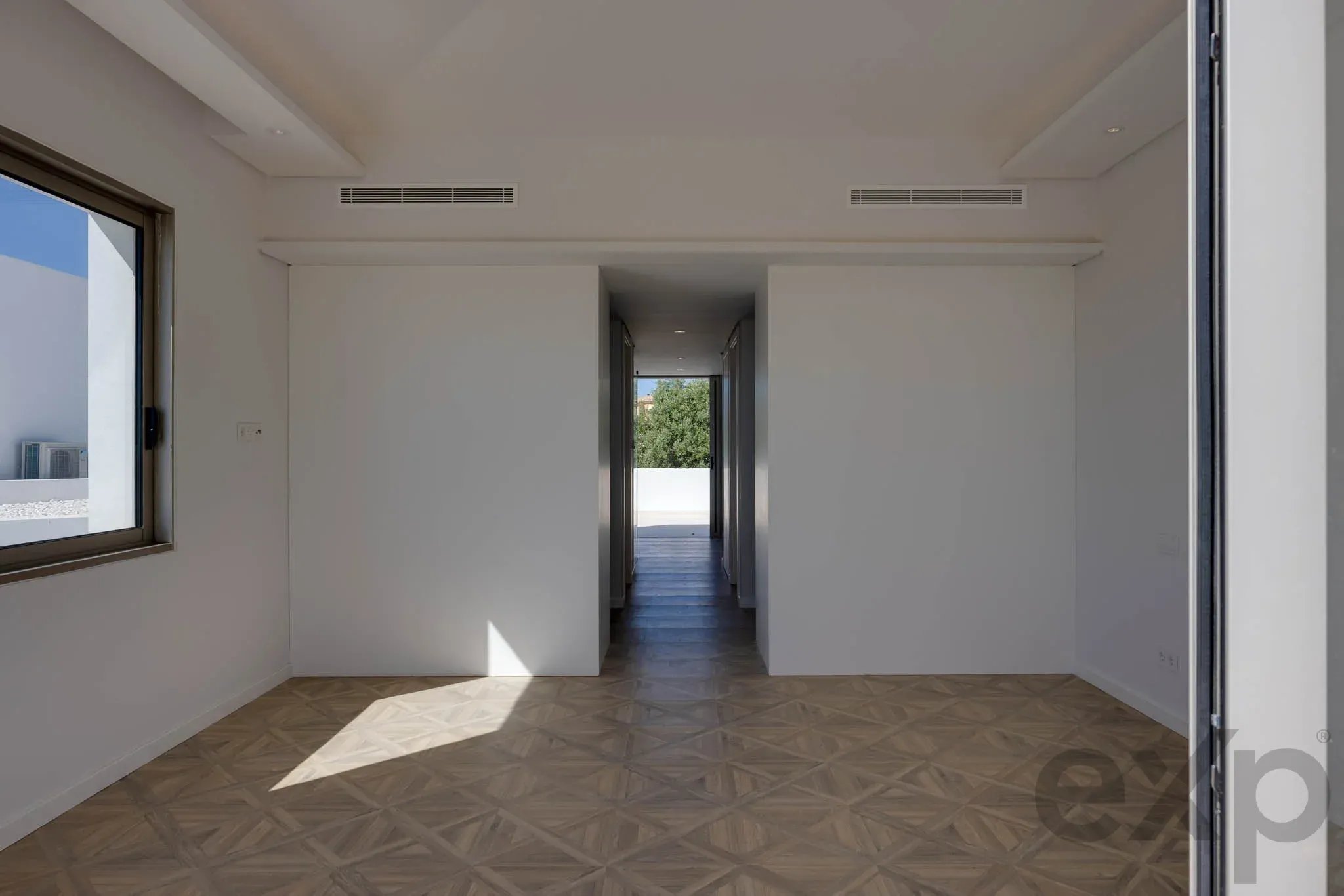 New 4-Bed Luxury Villa with Pool & Sauna, Lagos