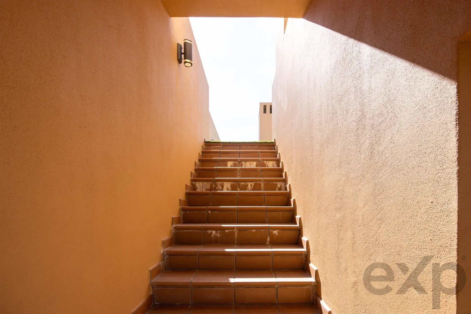 2-Bed with Private Rooftop & Indoor Pool, Lagos