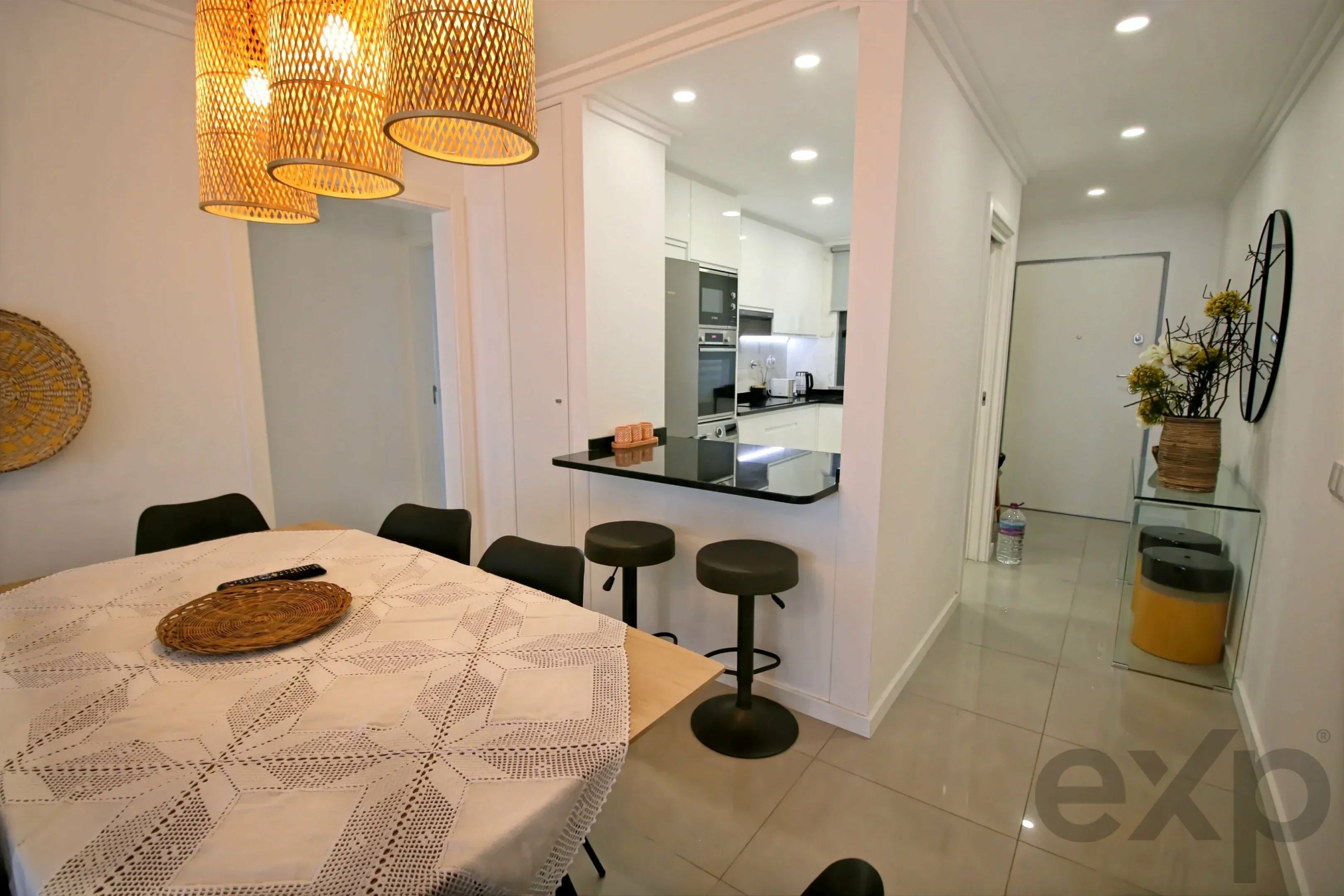 Apartamento de dois quartos para arrendar