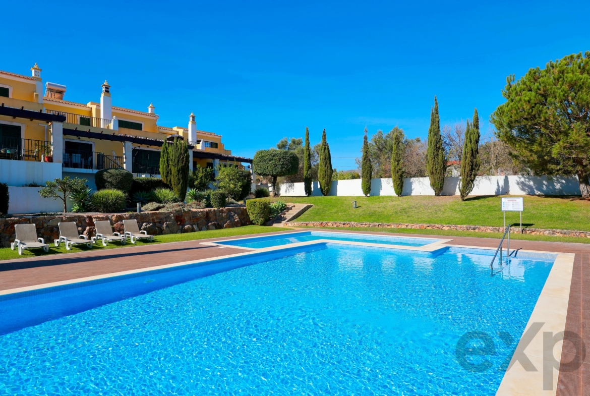 Elegant 3-bedroom semi-detached house with terraces. double garage and swimming pool - 300m from the new golf course and 1 km from the beaches of Ferragudo., photo 65