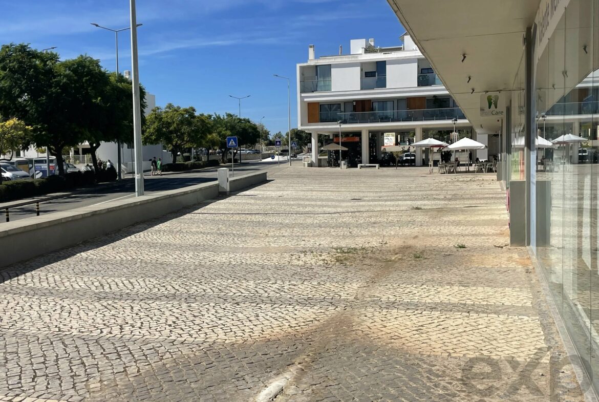 Contemporary 4-Bedroom Duplex with Terraces and Sea Views | Quinta da Foz, Tavira, photo 38