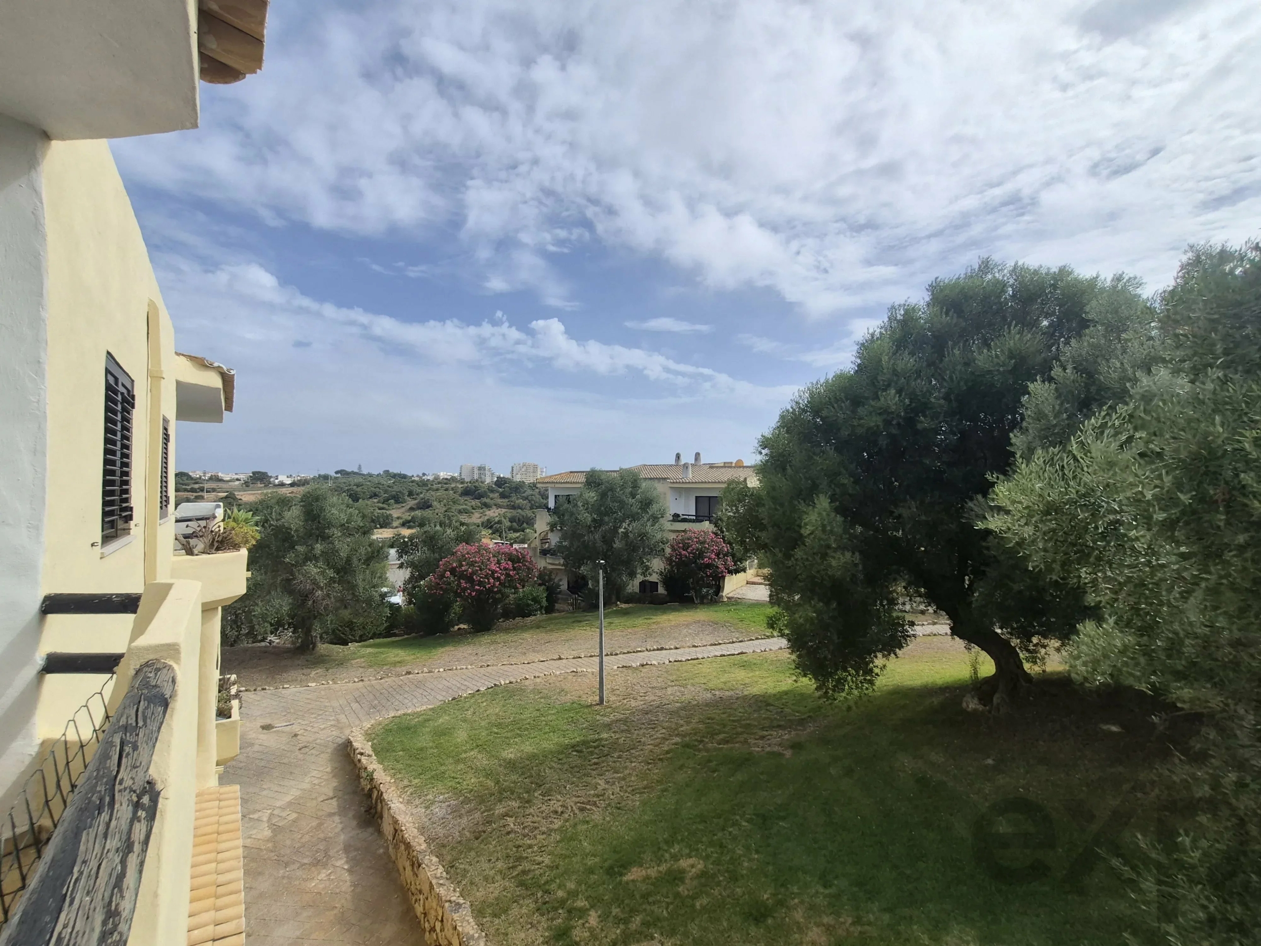 Bright south-facing one-bedroom apartment with balcony - Alvor