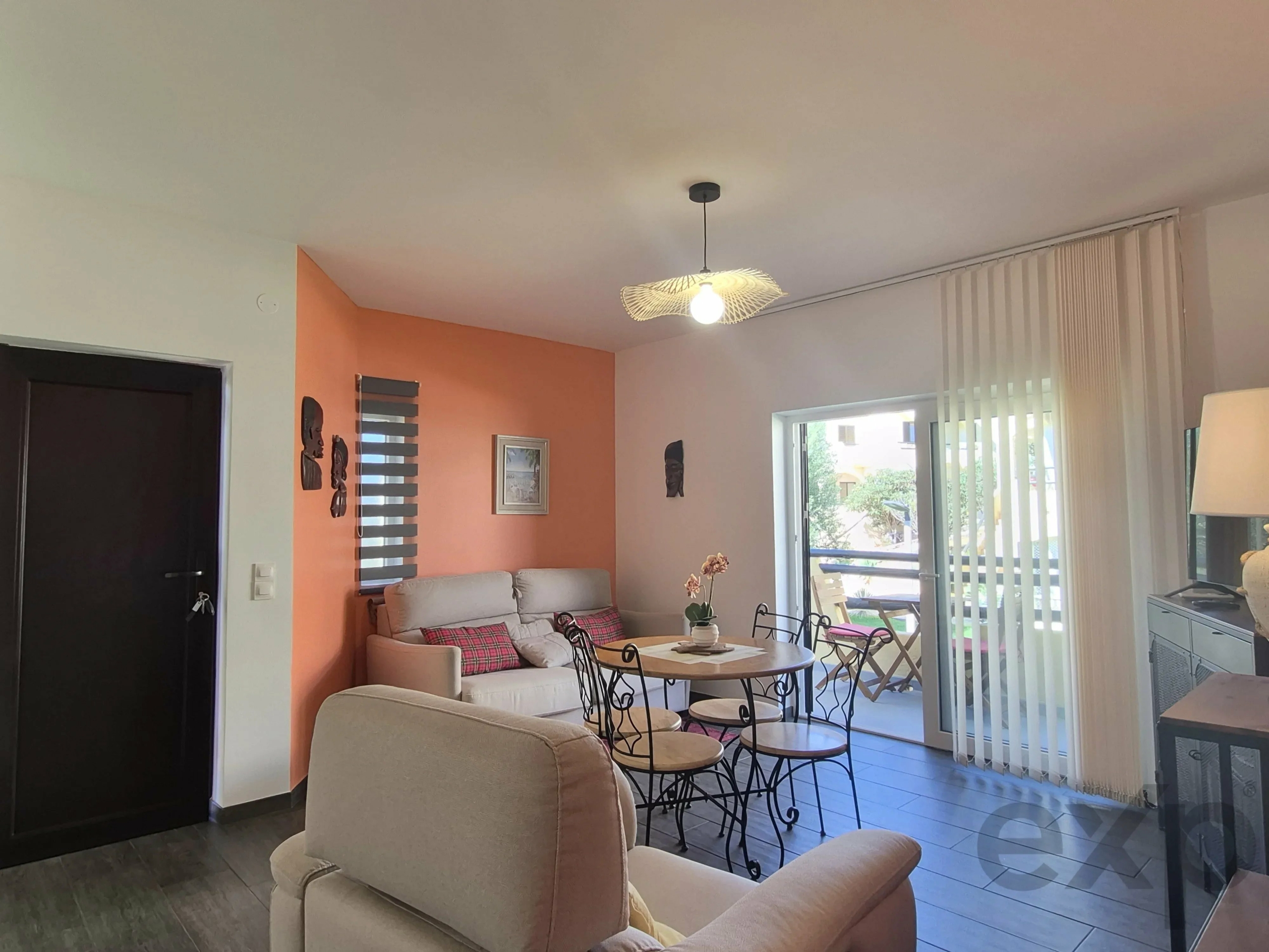 Fully renovated and furnished one-bedroom apartment in Alvor
