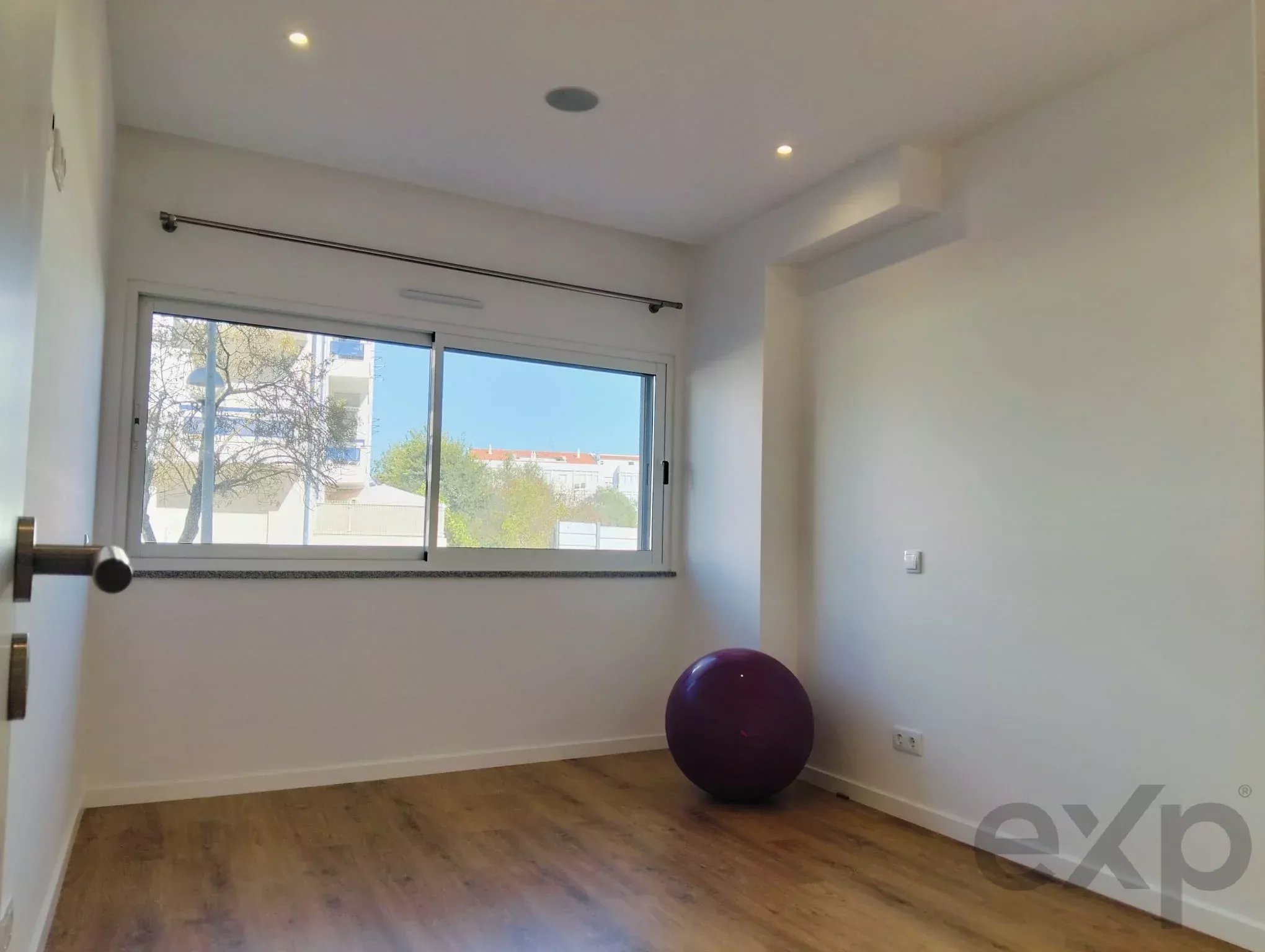 Semi-New 2-Bedroom Apartment in São Brás de Alportel - Faro - Algarve